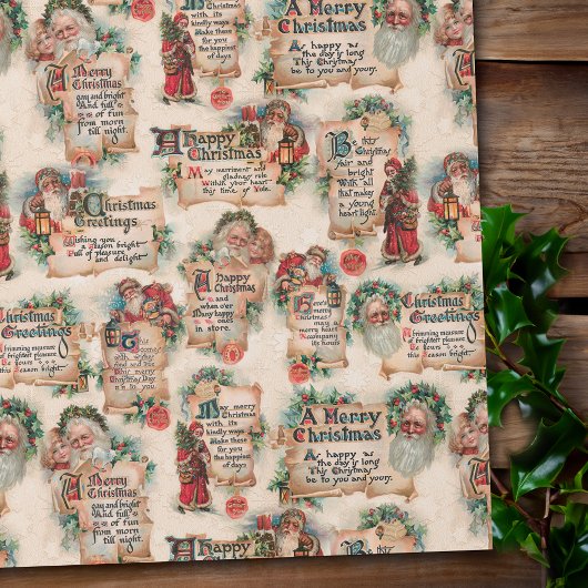 Santas met kerstcadeautjes en Holly Cadeaupapier