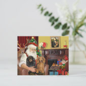 Santa's twee lange gevlekte dachshunds feestdagenkaart (Staand voorkant)
