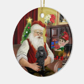 Santa's Zwarte Speeltje/Minipoedel Keramisch Ornament (Links)