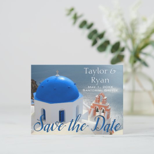 Santorini-kerk in de middag-zon. uitnodiging briefkaart (Staand voorkant)