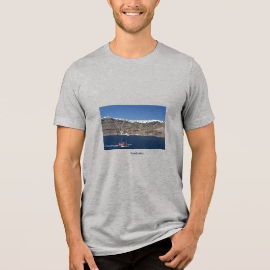 Santorini vanuit de zee. Tri-Blend shirt (Voorkant)
