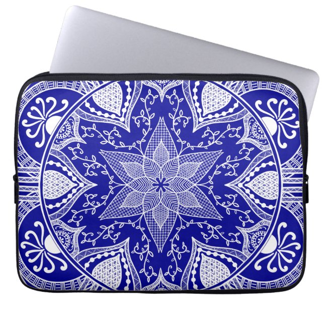 Sapphire Mandala Laptop Sleeve (Voorkant)