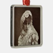 Sarah Bernhardt in de rol van Marion Delorme Metalen Ornament (Rechts)