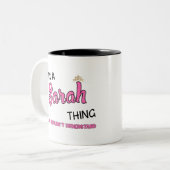 Sarah ding dat je niet zou begrijpen tweekleurige koffiemok (Voorkant links)