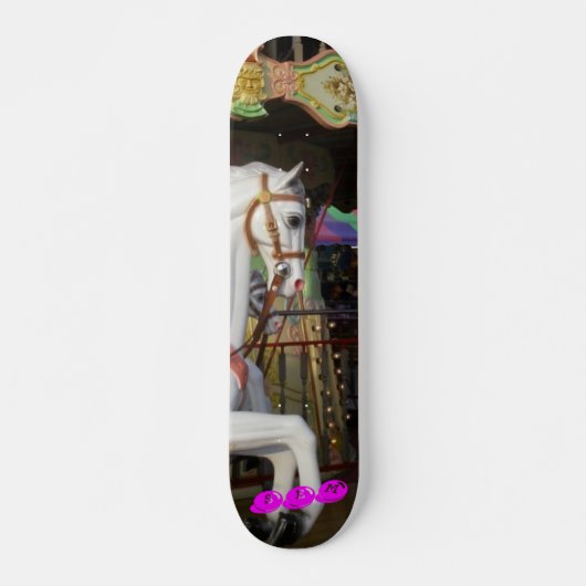 SarahthEMarvelous Skateboard - carrousel (Voorkant)