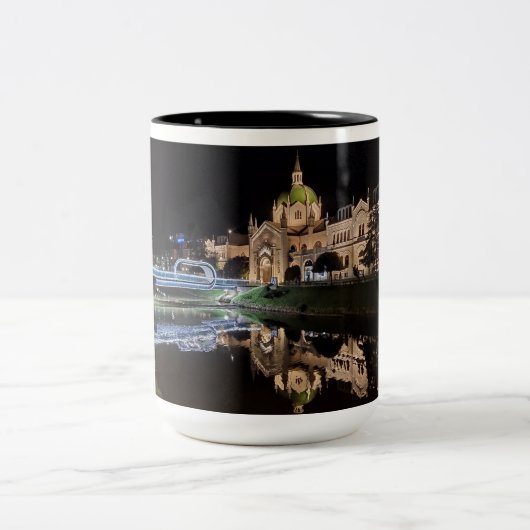 Sarajevo Mok-Geweldig speciaal cadeau idee voor ie Tweekleurige Koffiemok (Center)
