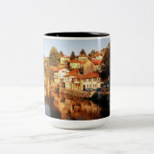 Sarajevo Mok-Geweldig speciaal cadeau idee voor ie Tweekleurige Koffiemok (Center)