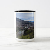 Sarajevo Mok-Geweldig speciaal cadeau idee voor ie Tweekleurige Koffiemok (Center)