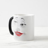 Sarcastic Women Face with Red Lips Magische Mok (Voorkant links)