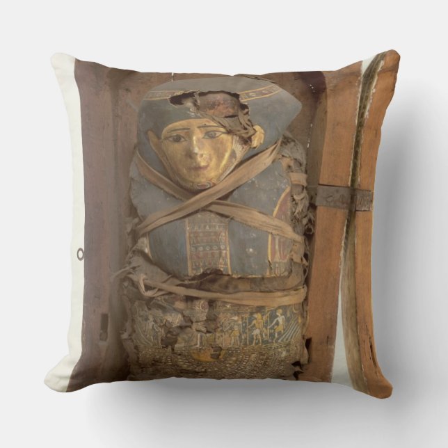 Sarcophagus en gemummificeerd lichaam van Psametik Kussen (Voorkant)