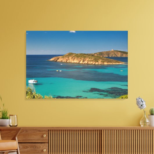 Sardijns helderblauw zee & lucht met boten en klif canvas afdruk (Insitu (Woonkamer))