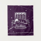 Sardines in een blik Verontwaardigd Wandkleed (Voorkant)