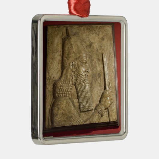 Sargon II- Egyptisch Museum.jpg Metalen Ornament (Rechts)