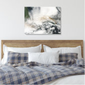 Sarychev Peak blaast door het Zee van Okhotsk Canvas Afdruk (Insitu (Slaapkamer))