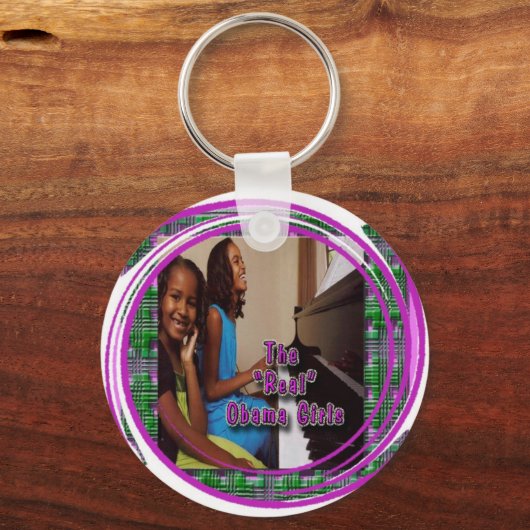 SASHA & MALIA OBAMA GIRLS ROUND SLEUTELHANGER (Voorkant)