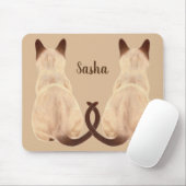 Sasha Siamese Cat Sitting Back Uitzicht Kat Aangep Muismat (Met muis)