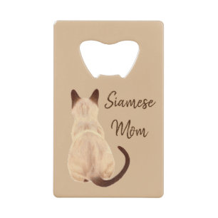 Sasha Siamese kat mam Kat kijkt weg tekenen Creditkaart Flessenopener