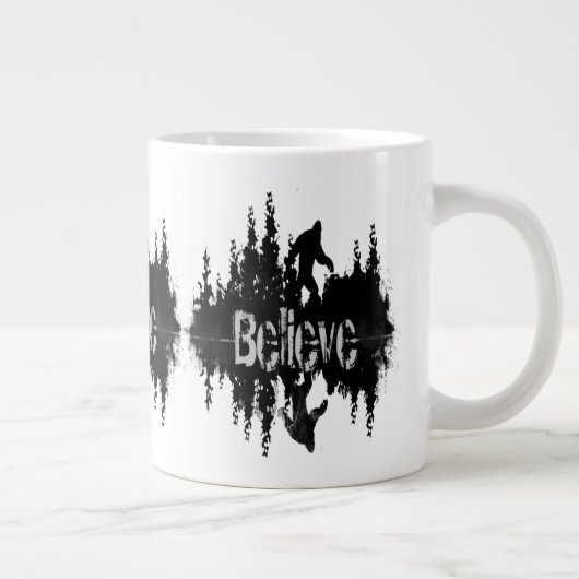 Sasquatch, Big Foot Lake Reflection Grote Koffiekop (Rechts)