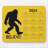 Sasquatch (Bigfoot) 2024 Kalender Muismat (Voorkant)