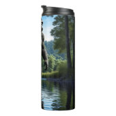 Sasquatch Bigfoot Reflection in Lake Thermosbeker (Geroteerd rechts)