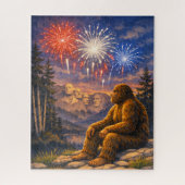 Sasquatch bij Mount Rushmore op vuurwerkavond Legpuzzel (Verticaal)