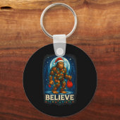 Sasquatch Christmas Lights Holiday Believe  Sleutelhanger (Voorkant)