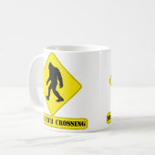 Sasquatch Crossing Mok (Voorkant links)