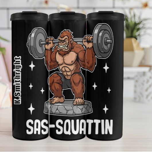 Sasquatch doet een Barbell Squat Thermosbeker