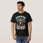 Sasquatch door de sneeuw t-shirt (Voorkant volledig)