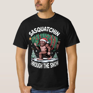 Sasquatch door de sneeuw t-shirt