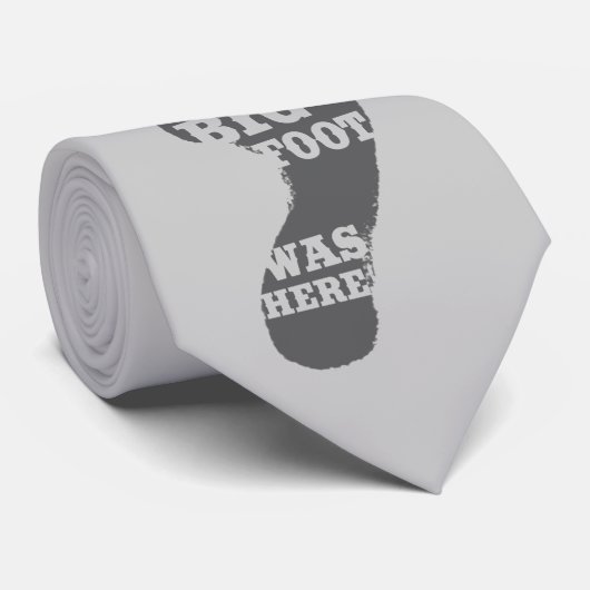 Sasquatch Hunter - Bigfoot Stropdas (Opgerold)