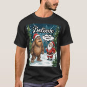 Sasquatch Ontmoet Kerstman Grappige Kerst T-shirt (Voorkant)