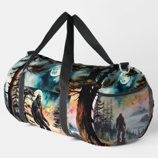 Sasquatch op een boskam boven de oceaan plunjezak (Rechterhoek)