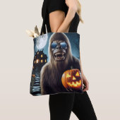 Sasquatch op Halloween Tote Bag (Dichtbij)