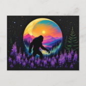 Sasquatch Rainbow Mountain Moon Wall Clock Briefkaart (Voorkant)