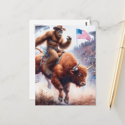 Sasquatch rijdt op een rodeo-stier fantasiekunst briefkaart (Voorkant / Achterkant in situ)