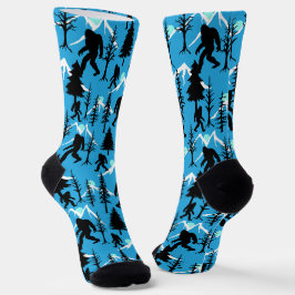 Sasquatch rondstampend in het bos Bigfoot Blauw Sokken