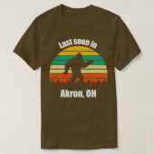 Sasquatch seti laatst gezien in Akron Ohio in Y T-shirt (Design voorkant)