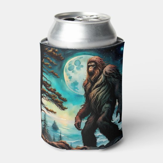 Sasquatch Staand op Ridge met uitzicht op de oceaa Blikjeskoeler (Blikje Voorkant)