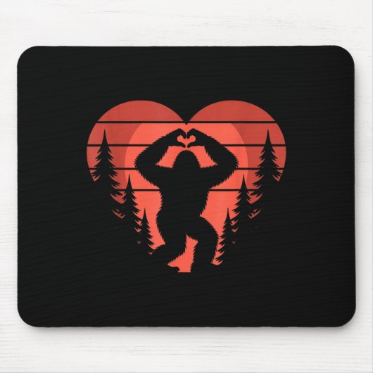 Sasquatch Valentine's Day - Bigfoot Heart Sungles  Muismat (Voorkant)