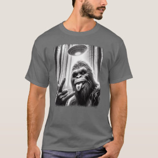 Sasquatch Zie Big Foot Rock On UFO Alien Pret vrie T-shirt
