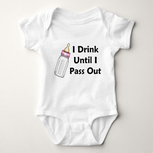 Sassy Baby Girl Flesje Ik Drink tot ik uitga. Romper (Voorkant)