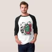 Sassy Bug: Graffiti-geïnspireerde grillige kunst T-shirt (Voorkant volledig)