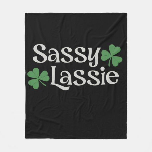 Sassy Lassie St Patrick's Day Ierse meisje Shamroc Fleece Deken (Voorkant)