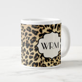 Sassy Leopard Print Monogramed Grote Koffiekop (Voorkant rechts)