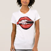 Sassy Red Lips Graphic Print T-shirt (Voorkant)