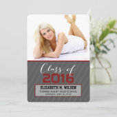 Sassy Strepen Afstuderen Aankondiging (rood) (Staand voorkant)