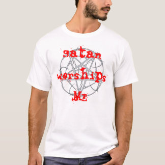 satan aanbidt me t-shirt