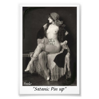 "Satanic Pin up" Foto Afdruk