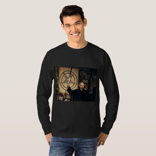 Satanic Priest T-shirt (Voorkant volledig)